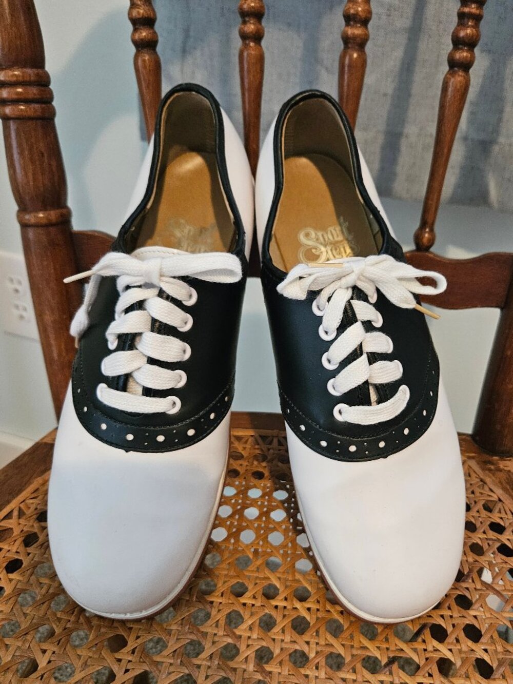 Vintage Sport Steps Saddle Shoes, Leather Black and White, Size 7.5